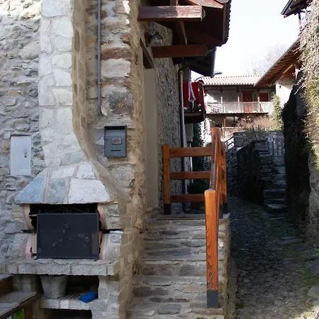 بيت للعطل The House In Verzimo *