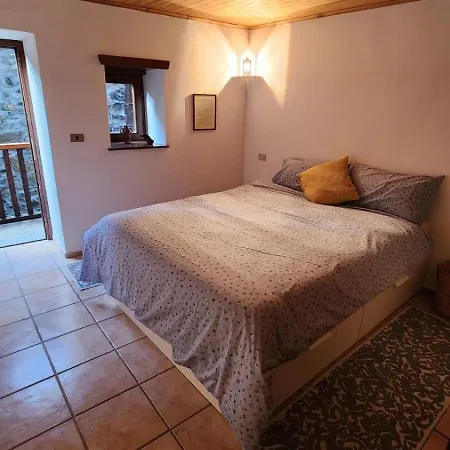 The House In Verzimo Tatil Evi Varallo