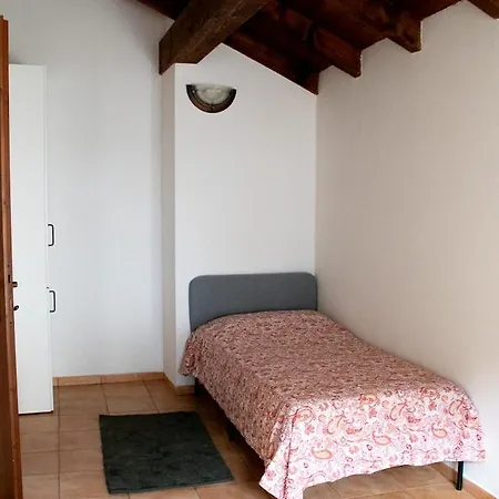 The House In Verzimo * فارالو